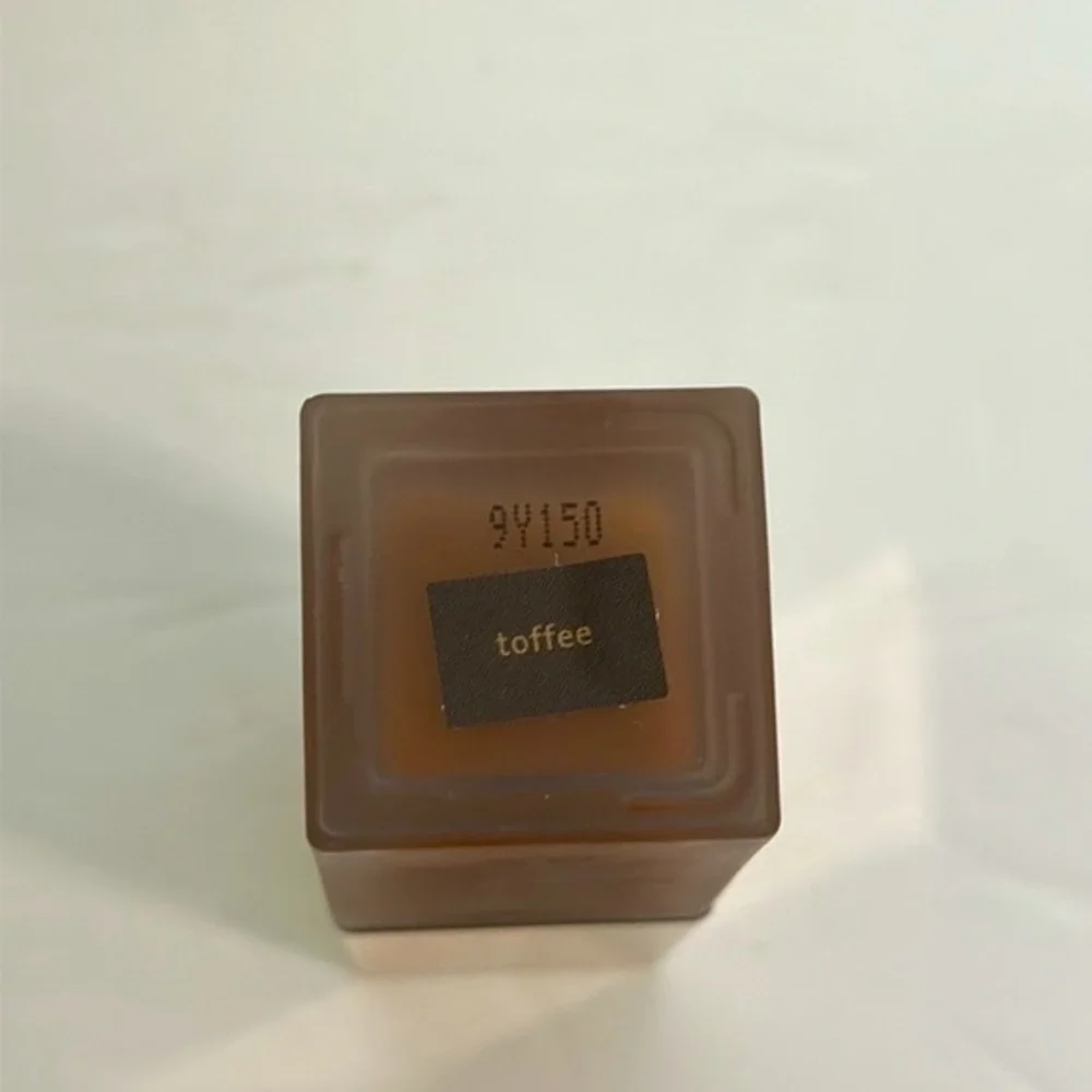 Jouer Essential High Coverage Crème Foundation in toffee